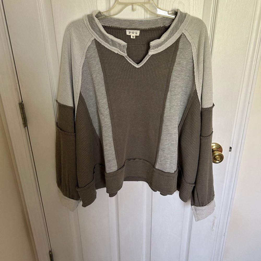 POL Two-Tone Waffle knit top in Light Gray and Taupe